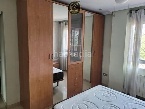 Foto 73d4643b-f574-4393-a71e-b65324f9a48e. Pis a Renfe - Bulevar 1ª y 2ª Fase Jaén