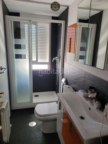 Foto b7040f35-3101-45f1-995f-742f53d14dff. Pis a Renfe - Bulevar 1ª y 2ª Fase Jaén