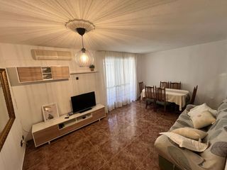 Location Appartement à Belén - San Roque. Piso en alquiler en polígono del valle, 3 dormitorios.
