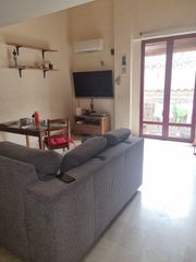 Dúplex a Ctra. Circunvalación - La Magdalena. Duplex en venta en casco antiguo, 2 dormitorios.