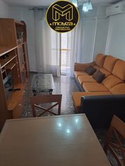 Location Appartement à Belén - San Roque. Piso en alquiler en la luna, 3 dormitorios.