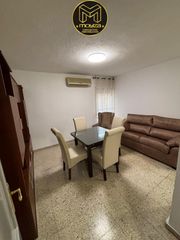 Location Appartement à Belén - San Roque. Piso en alquiler en polígono del valle, 3 dormitorios.