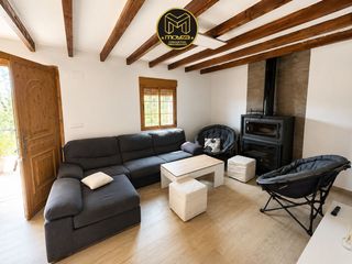 Casa a Martos. Casa en venta en monte lopeálvarez, 3 dormitorios.