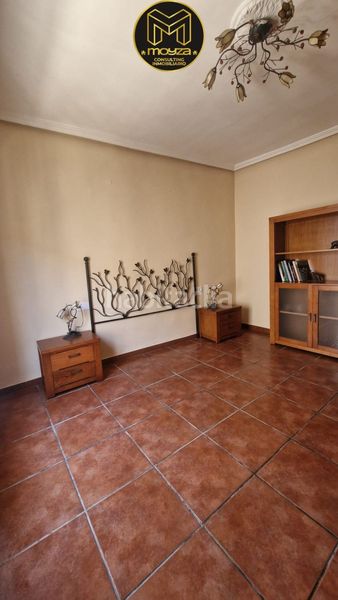 Foto dbe08c03-2e18-4fea-9875-8cd8d3f2d7e2. Casa a Mancha Real