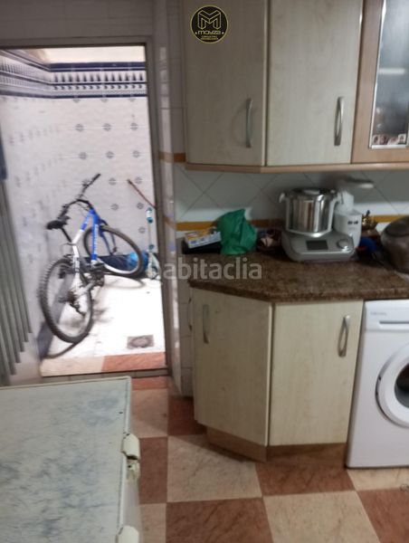 Foto 0baf1313-00b4-43fc-ab06-e7c9d30a52f3. Casa a Ctra. Circunvalación - La Magdalena Jaén