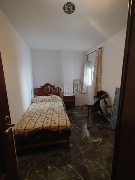 Foto 70885b64-f8e6-480c-aff5-892e8f2ebd58. Pis amb calefacció a Ctra. Circunvalación - La Magdalena Jaén