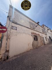 Maison à Ctra. Circunvalación - La Magdalena