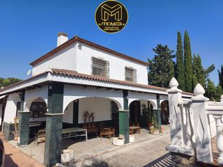 Chalet in Puente Tablas - Puente Nuevo - Cerro Molina. Chalet en venta en afueras de jaén  cerromolina, 6 dormitorios.