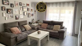 Pis a Hospital. Piso en venta en avda. andalucía, 3 dormitorios.