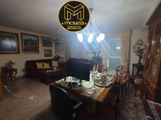 Casa a Torredelcampo. Casa en venta en torre del campo, 4 dormitorios.
