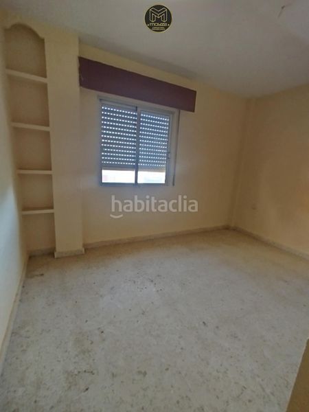 Foto ef989182-a3b8-49c0-bd1b-42ba54c9f875. Pis a Linarejos Linares
