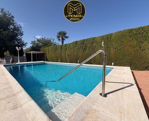 Xalet a Guardia de Jaén (La). Chalet en venta en afueras de jaén  antigua crtra. granada, 4 do