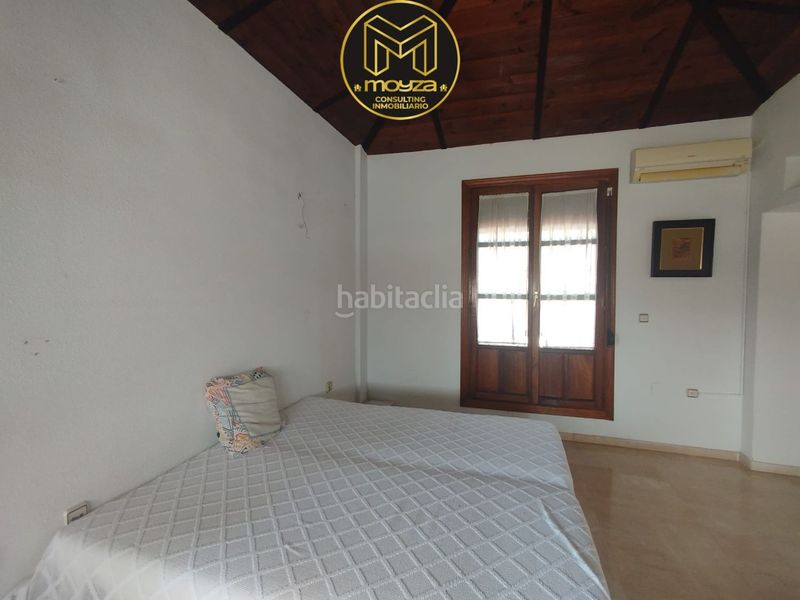 Foto c70388e6-4571-41b0-afa6-9c25852d8ee4. Casa amb calefacció aparcament a Jabalcuz Jaén