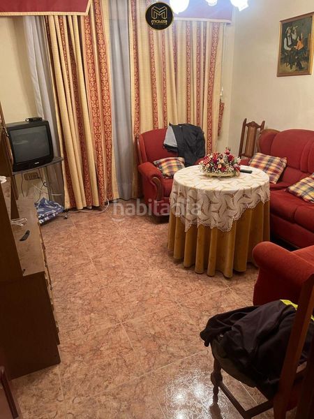 Foto 254b7d8c-ab64-443e-aef1-916d10b145bd. Casa amb aparcament a Martos
