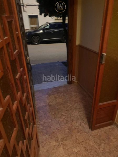 Foto dc458622-1039-4526-a37f-2dcc175fa881. Casa amb aparcament a Martos