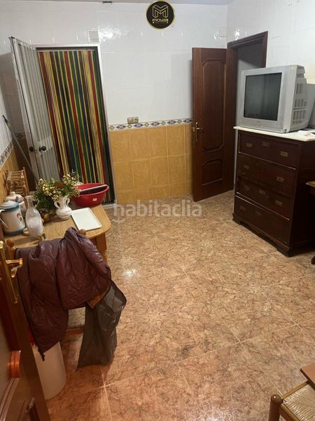 Foto ef038db2-6d75-414a-b43a-eaccc6ced4b2. Casa amb aparcament a Martos