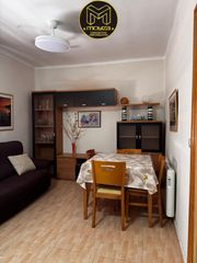 Rent Flat in Linarejos. Piso en alquiler en senda de la moza, 2 dormitorios.
