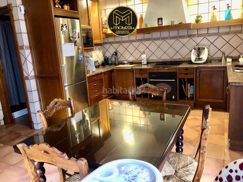 Foto 94d22175-9941-47fc-9907-f8541899fb45. Casa amb calefacció aparcament piscina a Torredelcampo