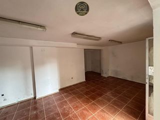 Lloguer Local Comercial a Martos. Local com. en alquiler en martos.