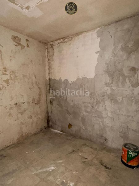 Foto b1273f48-72e5-4530-93a7-043411d9f89e. Aparcament cotxe a Hospital Jaén