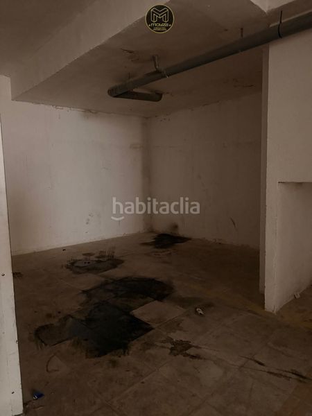Foto b9f70322-3825-4309-a55b-8dda32f85a2f. Aparcament cotxe a Hospital Jaén