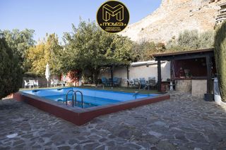 Affitto Casa in Jabalcuz. Casa en alquiler en afueras de jaén  los vadillos, 4 dormitorios