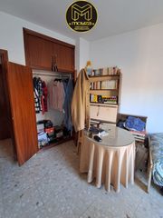 Casa a Centro ciudad. Casa en venta en linares, 6 dormitorios.
