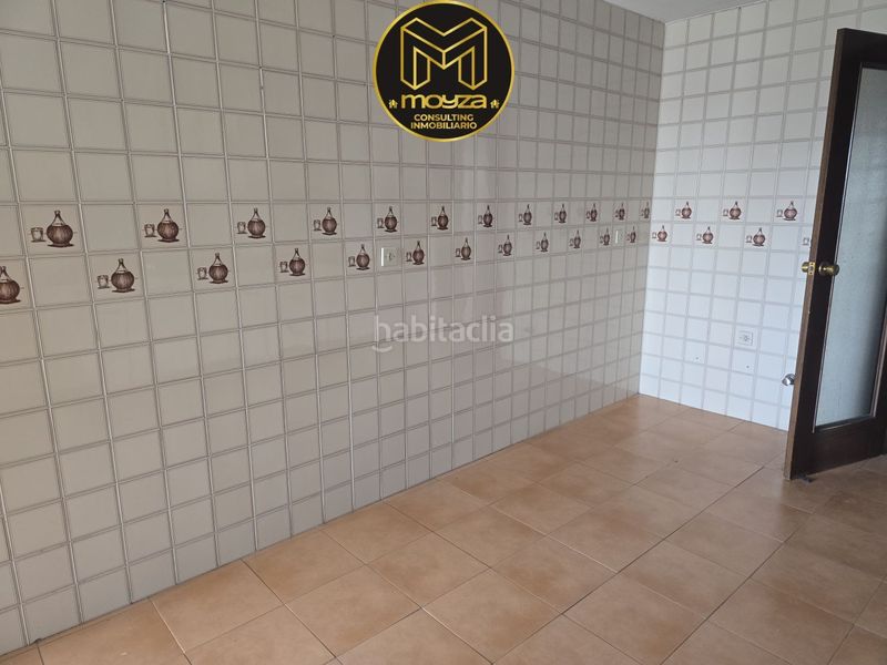Foto 489dadd1-f922-42f4-911e-c7680668e717. Pis amb calefacció aparcament piscina a Hospital Jaén