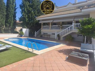 Chalet in Puente Tablas - Puente Nuevo - Cerro Molina. Chalet en venta en afueras de jaén  puente tablas, 7 dormitorios
