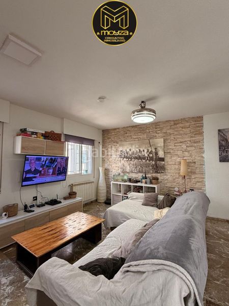 Foto d692c1b1-bbbb-4d75-ba4b-f1b29f5904bc. Casa amb calefacció aparcament a Santa Isabel Jaén
