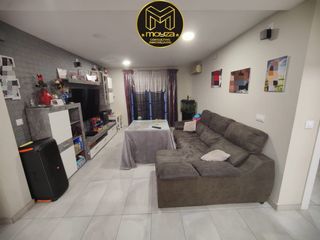 Flat in Linarejos. Piso en venta en senda de la moza, 3 dormitorios.