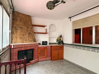 Piano terra in Torredelcampo. Planta baja en venta en torre del campo, 4 dormitorios.