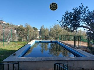 Chalet in Jabalcuz. Chalet en venta en afueras de jaén  los vadillos, 8 dormitorios.