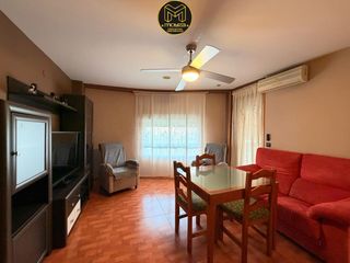 Lloguer Pis a Belén - San Roque. Habitación en alquiler en polígono del valle, 3 dormitorios.