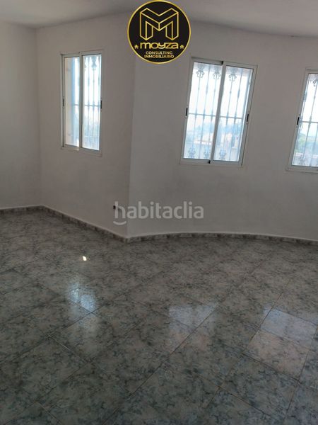 Foto 0d25f52d-b5d7-406e-93e5-e73ebeedc698. Chalet  en venta en urb. san roque, 3 dormitorios. en Linares
