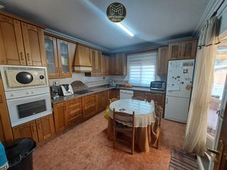 Maison à Villares (Los). Casa en venta en villares los, 3 dormitorios.
