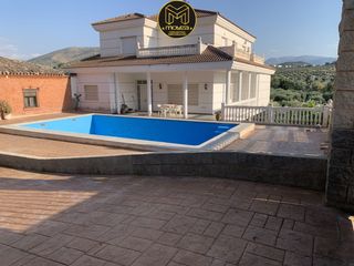 Xalet a Puente Tablas - Puente Nuevo - Cerro Molina. Chalet en venta en afueras de jaén  antigua crtra. granada, 5 do