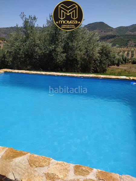 Foto 0915a6dc-a65b-4355-86e3-dd41a9df6fcf. Casa amb calefacció a Martos