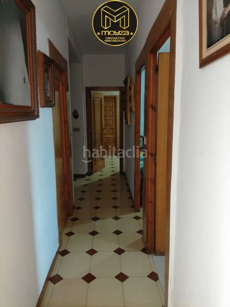 Foto aa2c97dc-5e4e-44e1-bceb-f7f14798cd61. Casa amb aparcament a Noalejo
