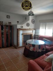 Haus in Noalejo. Casa en venta en noalejo, 4 dormitorios.