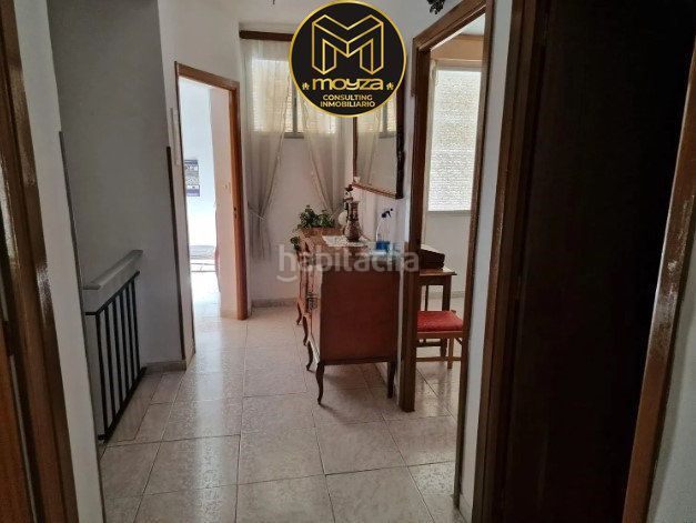 Foto 04bd6b27-81a2-4677-9418-98f4b331e258. Casa amb aparcament a Baena