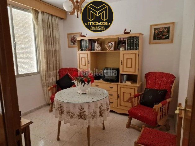 Foto e9350630-ee51-414b-b321-5f410f6ffbda. Casa amb aparcament a Baena