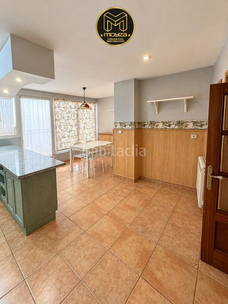 Foto 57ce1ed4-bc9f-4f21-81fb-8d9648faaa52. Casa  en venta en centro, 5 dormitorios. en Centro ciudad Linares