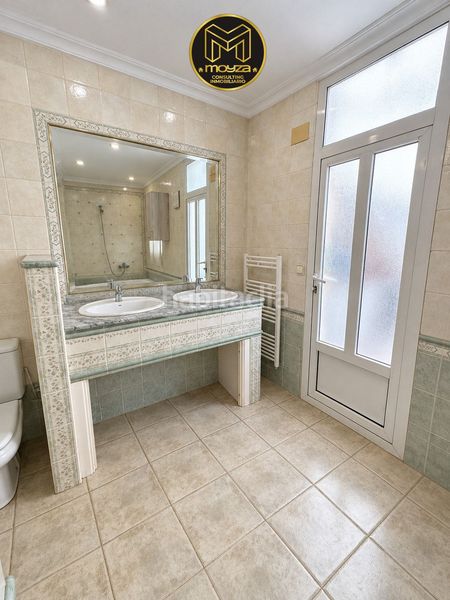 Foto a376bb97-a4ed-4f45-ac05-42ffbcfb4fbe. Casa  en venta en centro, 5 dormitorios. en Centro ciudad Linares