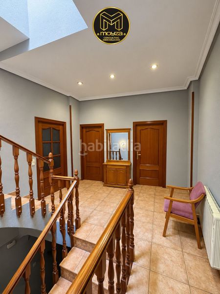 Foto c41e93e2-ae52-4677-b97e-cc4e12dc458b. Casa  en venta en centro, 5 dormitorios. en Centro ciudad Linares