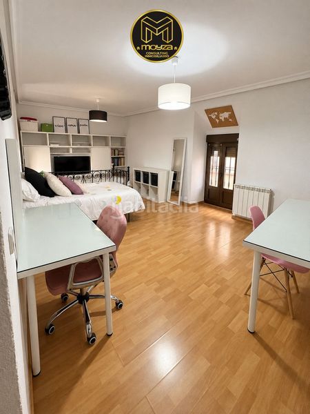 Foto f81a6668-bcbc-4039-b33a-4c6575a95b73. Casa  en venta en centro, 5 dormitorios. en Centro ciudad Linares