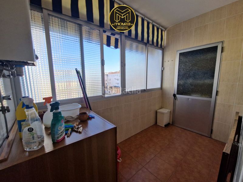 Foto 35699b9b-c420-4ebd-91a5-9b7ae7b2ab7e. Piso  en venta en carolina, la, 3 dormitorios. en Carolina (La)
