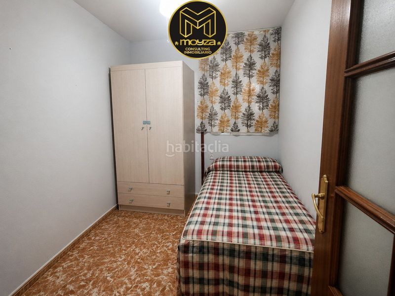 Foto 0022e6a1-c4cb-4b21-9ce2-37a4f2c29cf8. Piso  en venta en avda. andalucía, 4 dormitorios. en Jaén