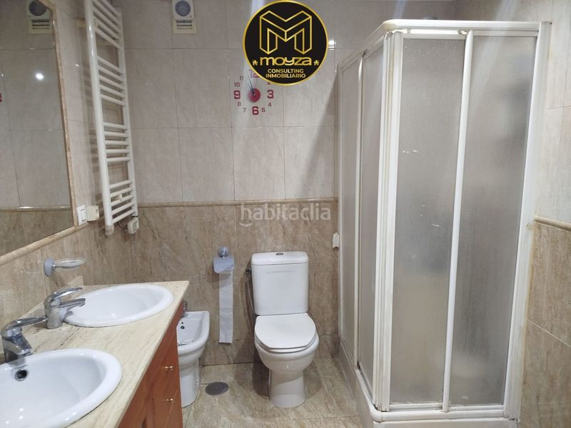Foto 63c0a868-9760-4a19-9b71-f1a5f691efc7. Piso  en venta en avda. andalucía, 4 dormitorios. en Jaén