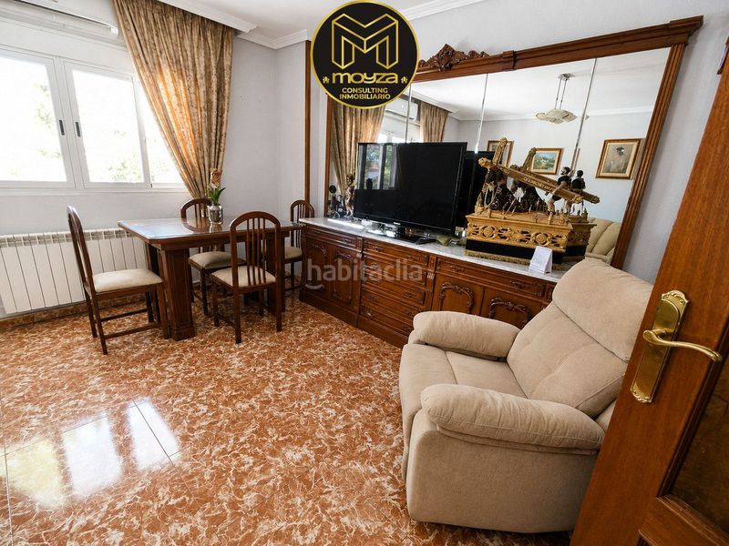 Foto 96423054-3ed0-4ac2-a3b1-ae4d85479839. Piso  en venta en avda. andalucía, 4 dormitorios. en Jaén